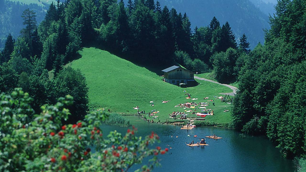Seewaldsee bathing lake