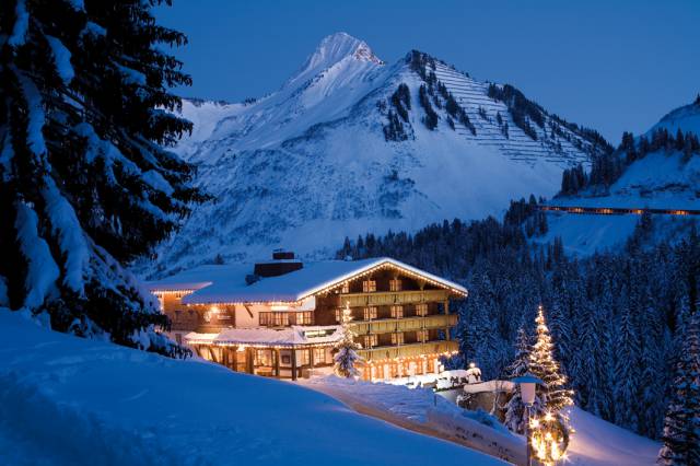 Verschneite Landschaft um das Berghotel Madlener