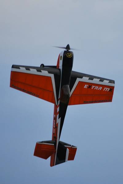 Motorflugzeug im Bregenzerwald